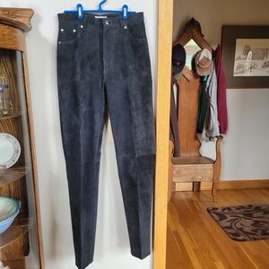 St. John’s Bay Washable Suede Pants Women’s Size 8 TALL